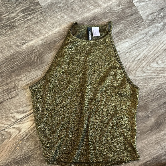 Divided by H&M Metallic Halter Gold Crop Top- size small - Picture 2 of 2
